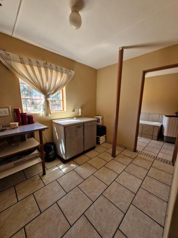 6 Bedroom Property for Sale in Vryburg North West